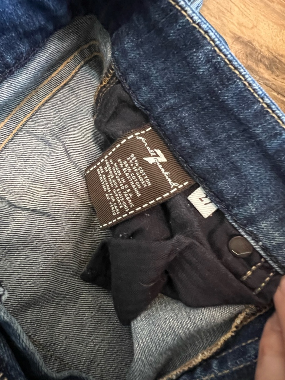 7 For All Mankind Women's Dark Blue Jeans - Picture 4 of 5